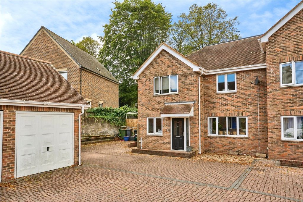 Property photo 1 of 66 Picture No. 33