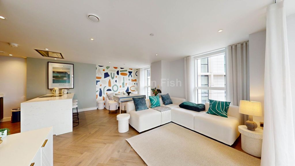 Property photo 2 of 36