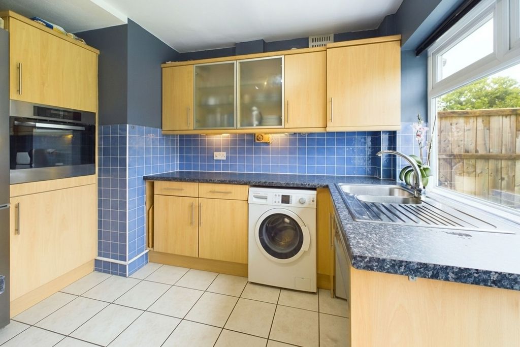 Property photo 3 of 16