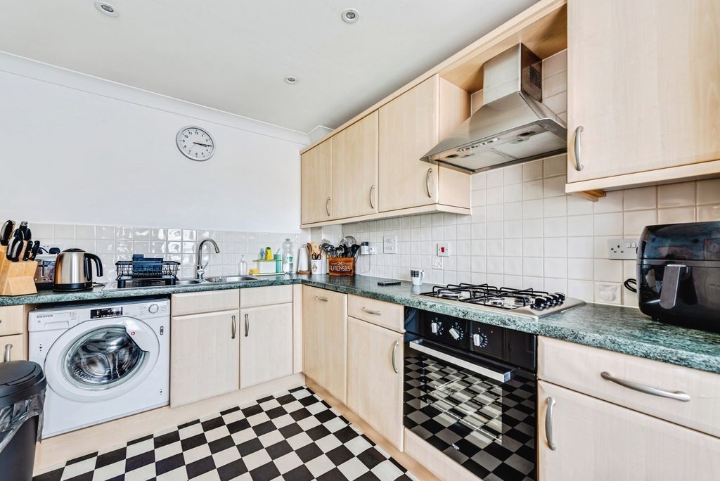 Property photo 2 of 17 Pbox-Img.Jpg