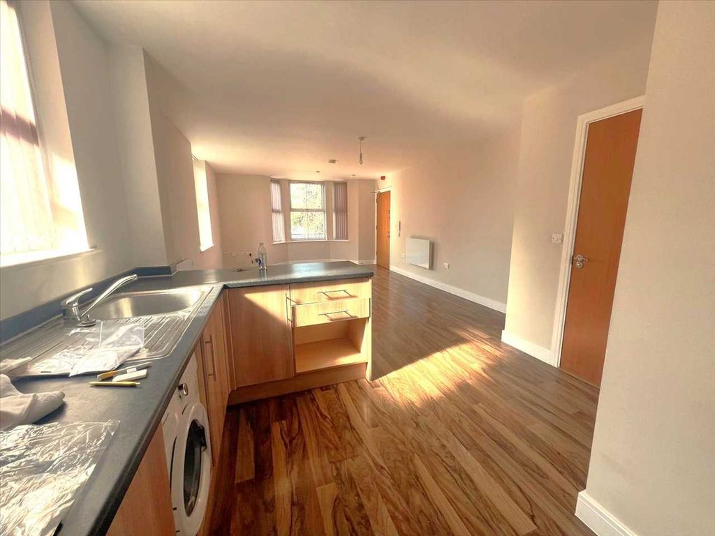 Property photo 3 of 5 Kitchen