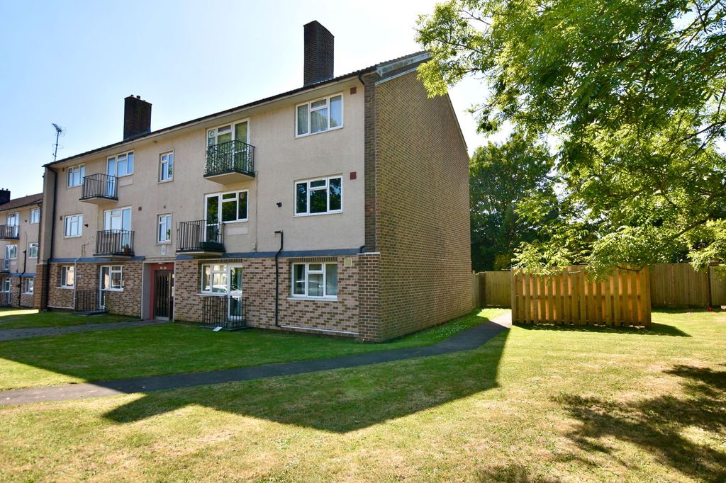 Property photo 1 of 12