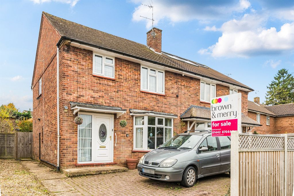 Property photo 1 of 12