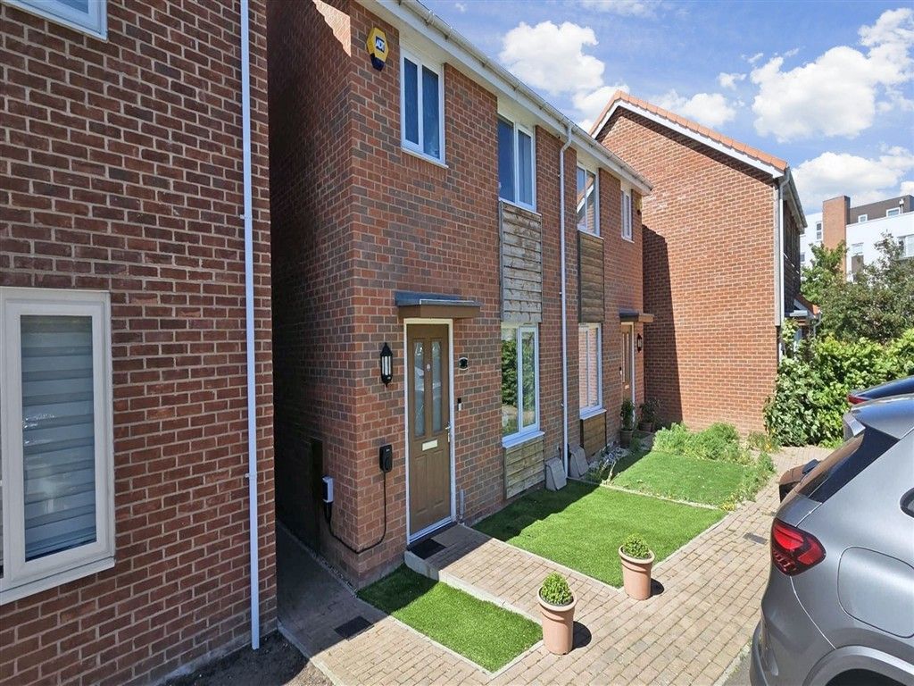 Property photo 1 of 1 Front