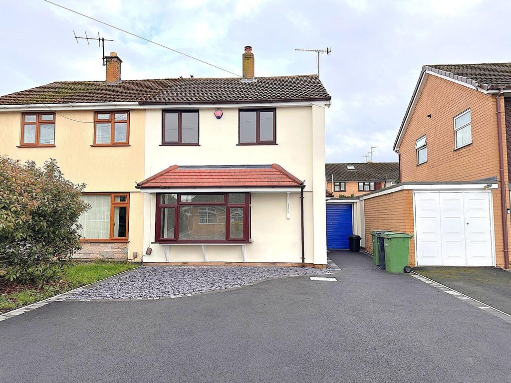 Property photo 1 of 22 Front (Exterior)