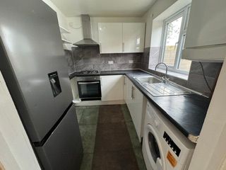 Property photo 2 of 25