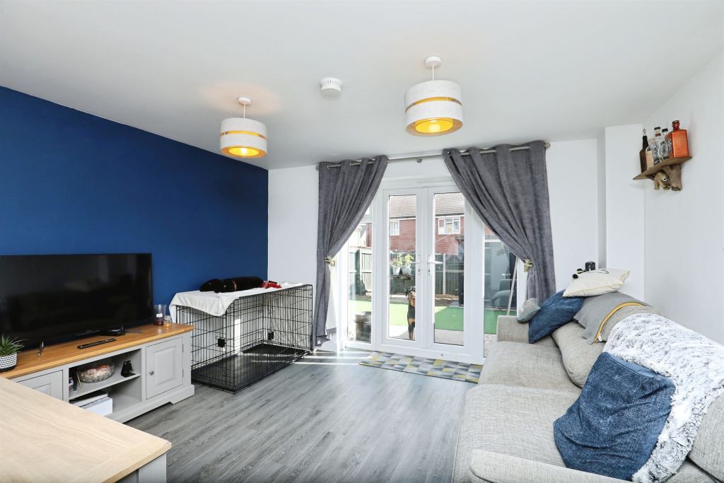 Property photo 2 of 17