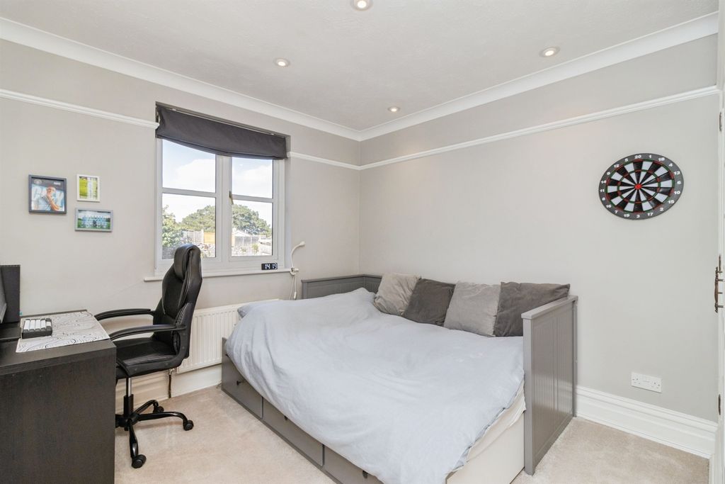Additional image 15 of 4 bed detached house for saleSouth Road, Newton Abbot TQ12