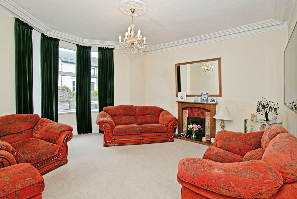 Property photo 2 of 14 Pbox-Img.Jpg