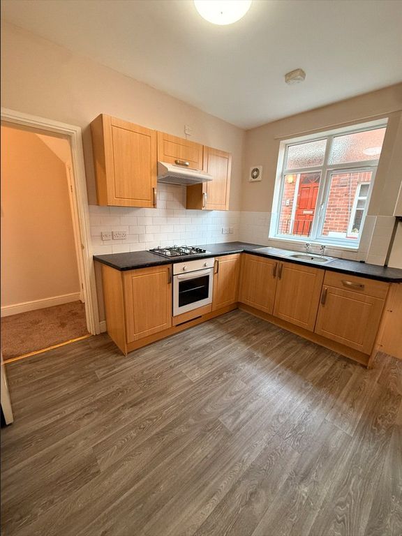 Property photo 3 of 8 Picture No. 33