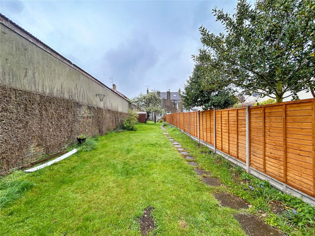 Property photo 1 of 13 Picture No. 12