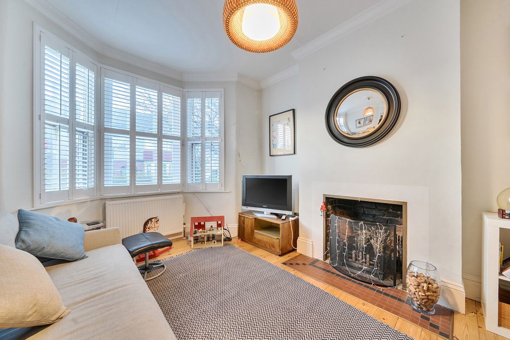 Property photo 2 of 20 1426180-15-69B1Bc...