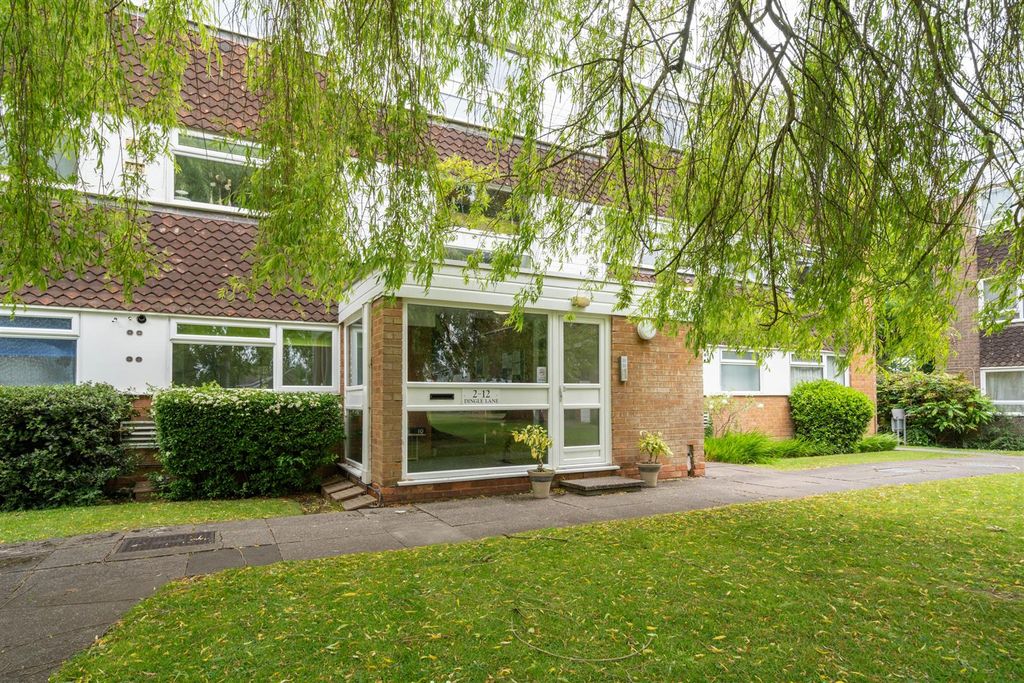 Property photo 1 of 10 8 Dingle Lane_13.Jpg