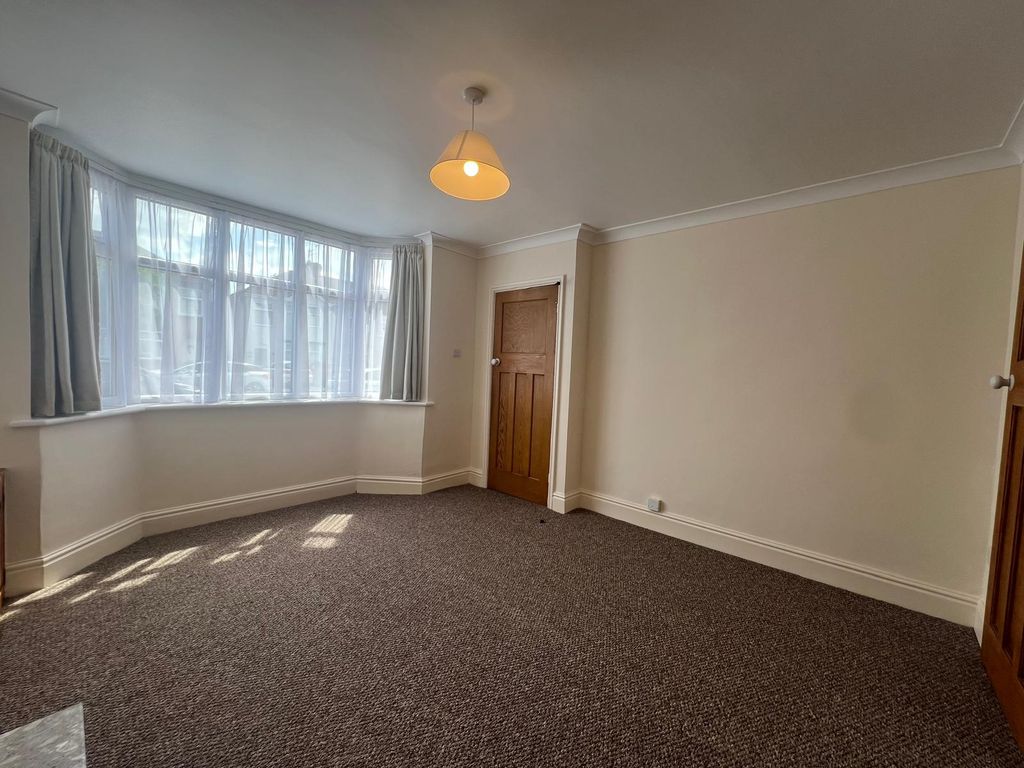 Property photo 2 of 46