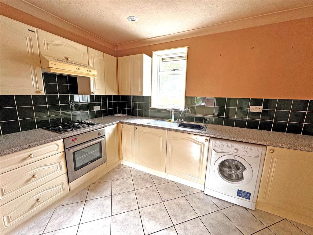 Property photo 3 of 17 12E.Jpg
