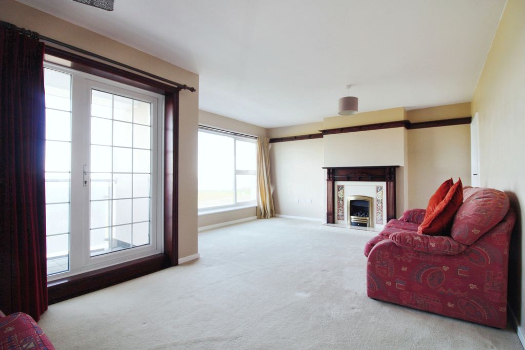 Property photo 2 of 13 Reception Room