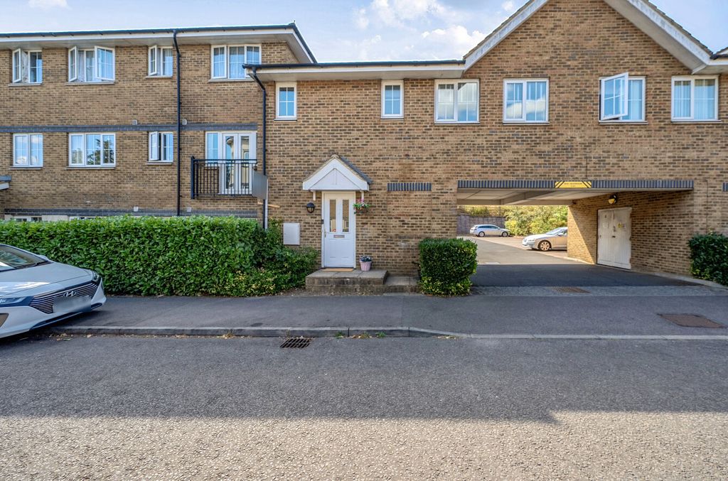 Property photo 1 of 17 8-6A8Db67639E6B-1...