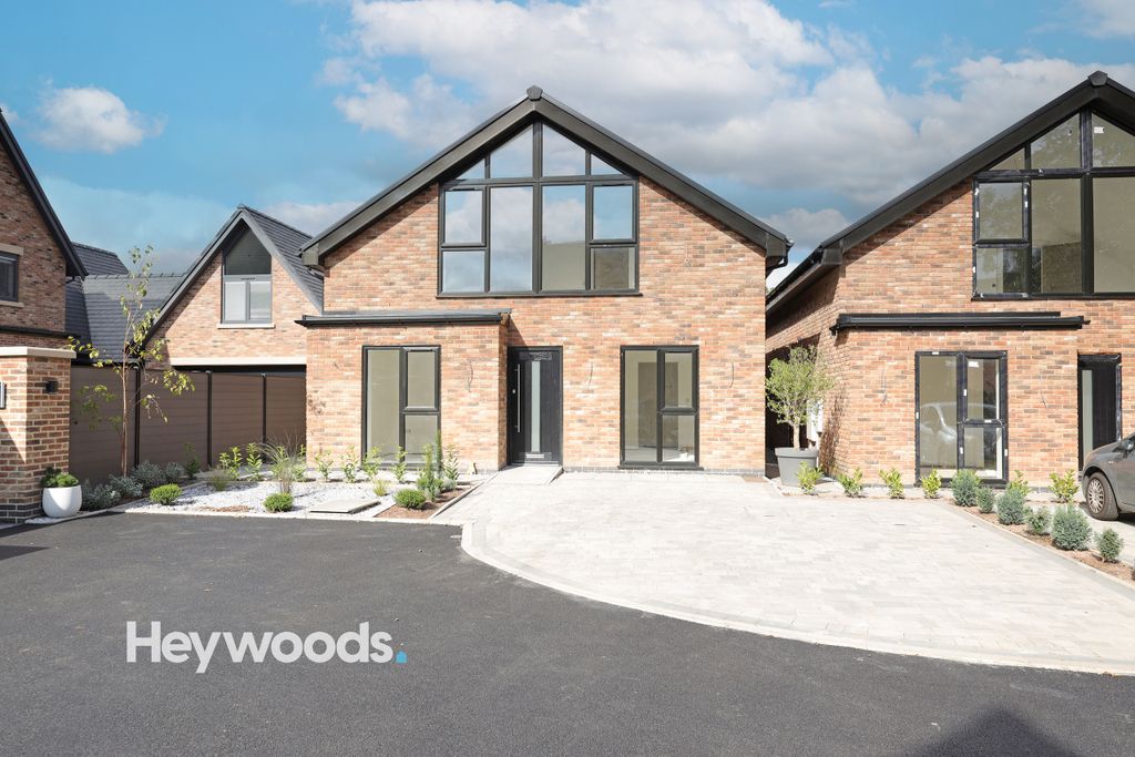 Property photo 2 of 33 0F1A3534