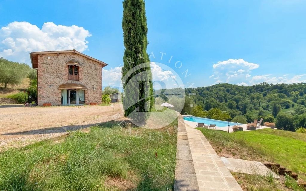 Property photo 3 of 30