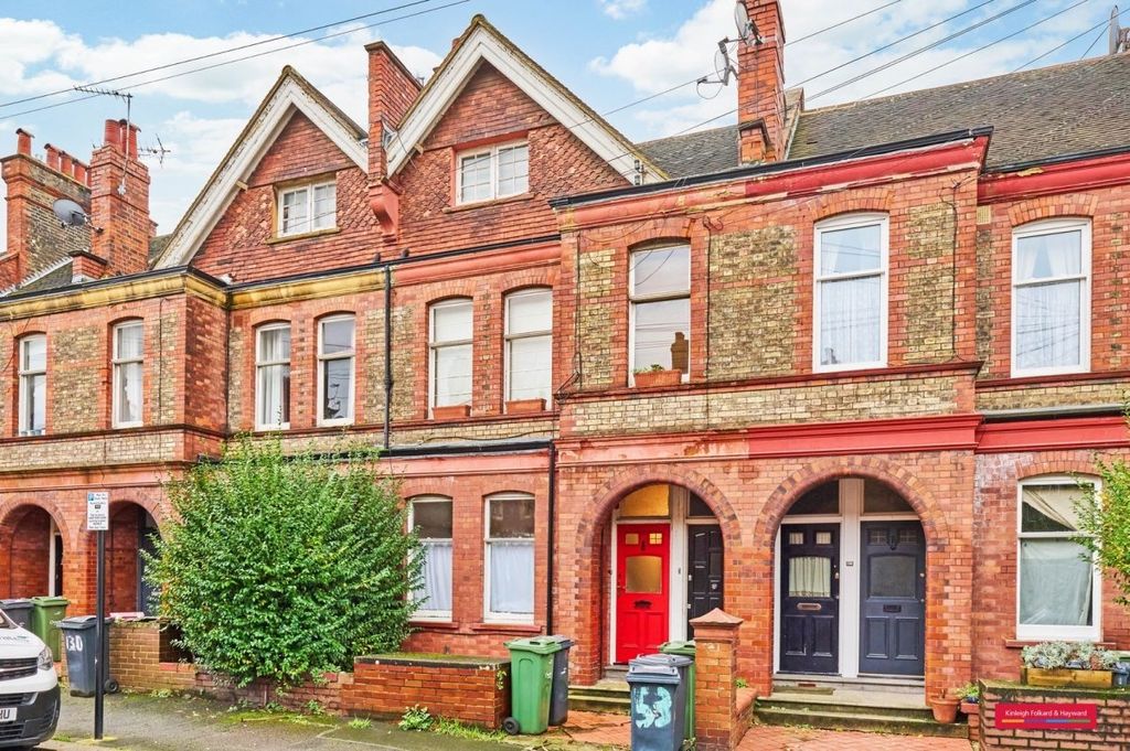 Property photo 2 of 6 Kfh_-_Hailsham_Avenu
