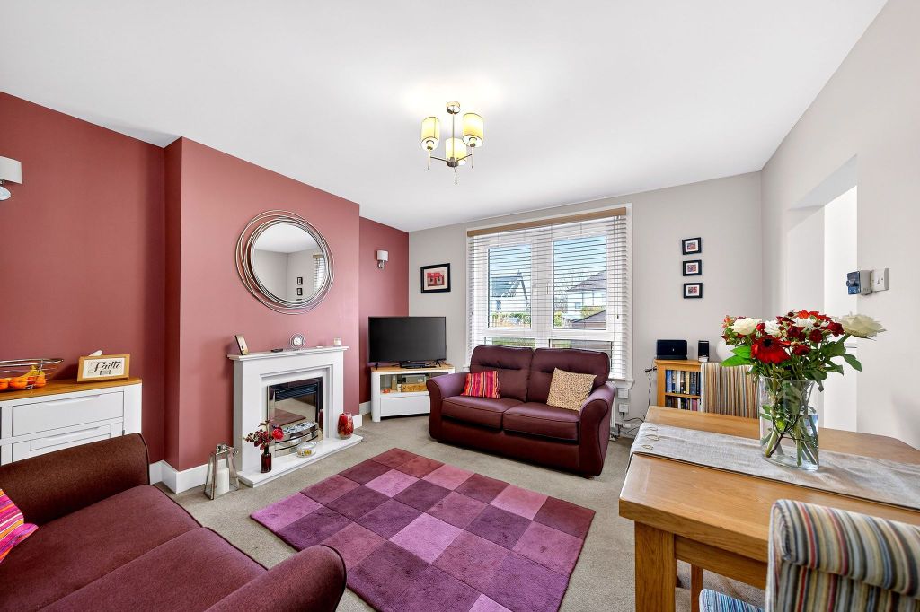 Property photo 3 of 27