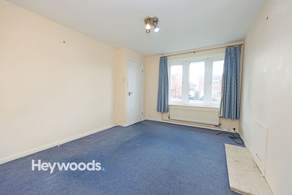 Property photo 3 of 22