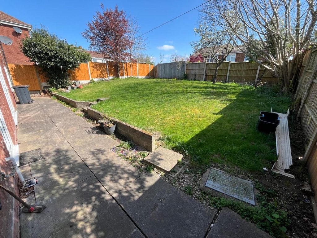 Property photo 3 of 17 3Ac038Bc-B0Bb-47B1-A664-88A27A14Ae72.Jpg