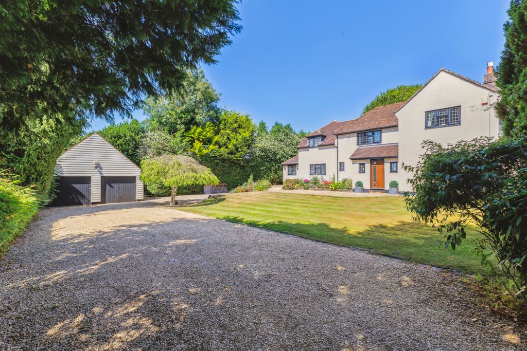 Property photo 1 of 18