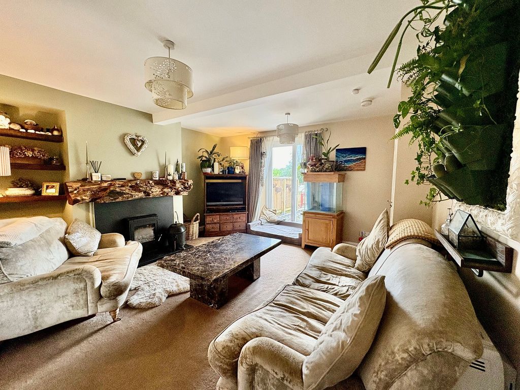 Property photo 2 of 16 Not Specified