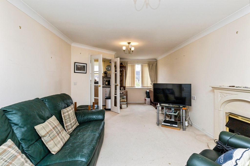 Property photo 2 of 10