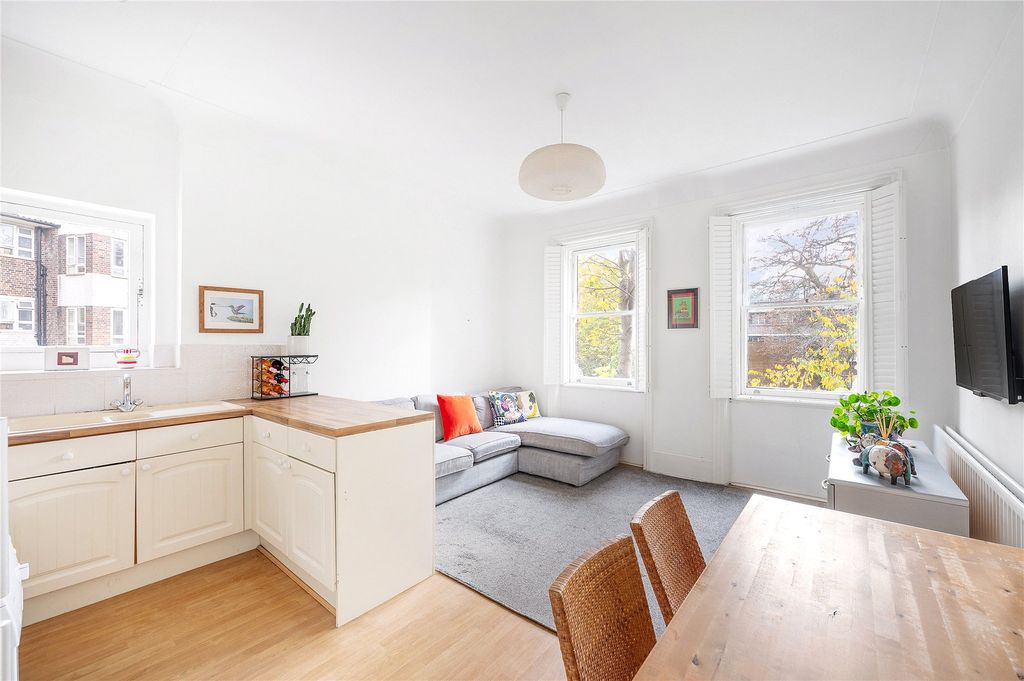 Property photo 2 of 9 Picture No. 08