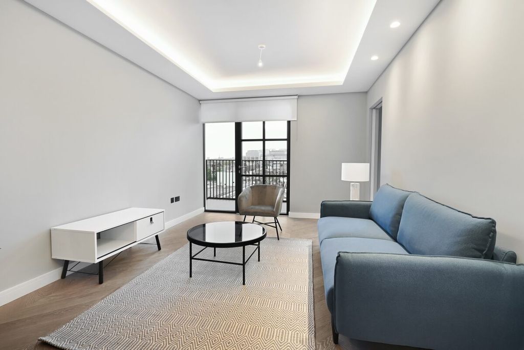 Property photo 1 of 14 Jll