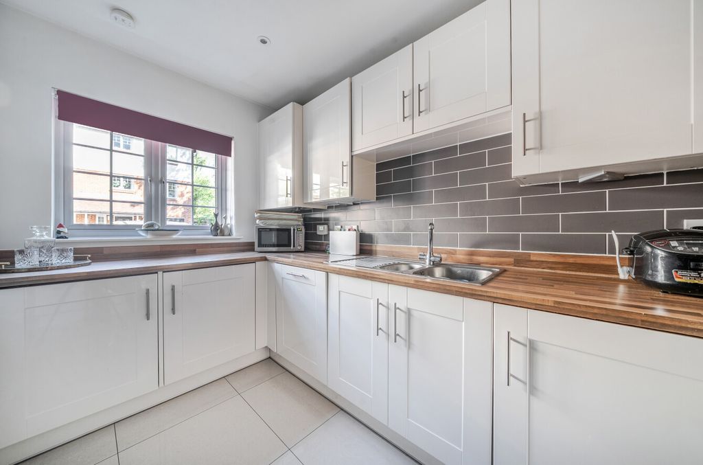 Property photo 3 of 19 1451337-11-69F326...