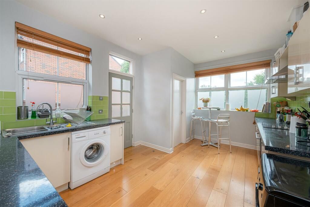 Property photo 3 of 13