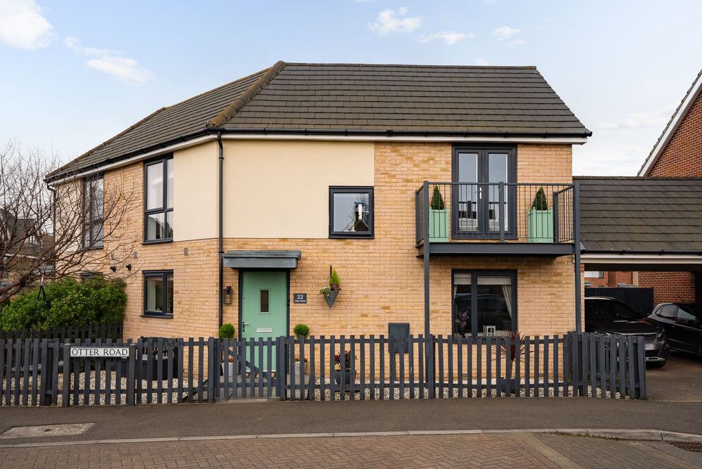 Property photo 1 of 21