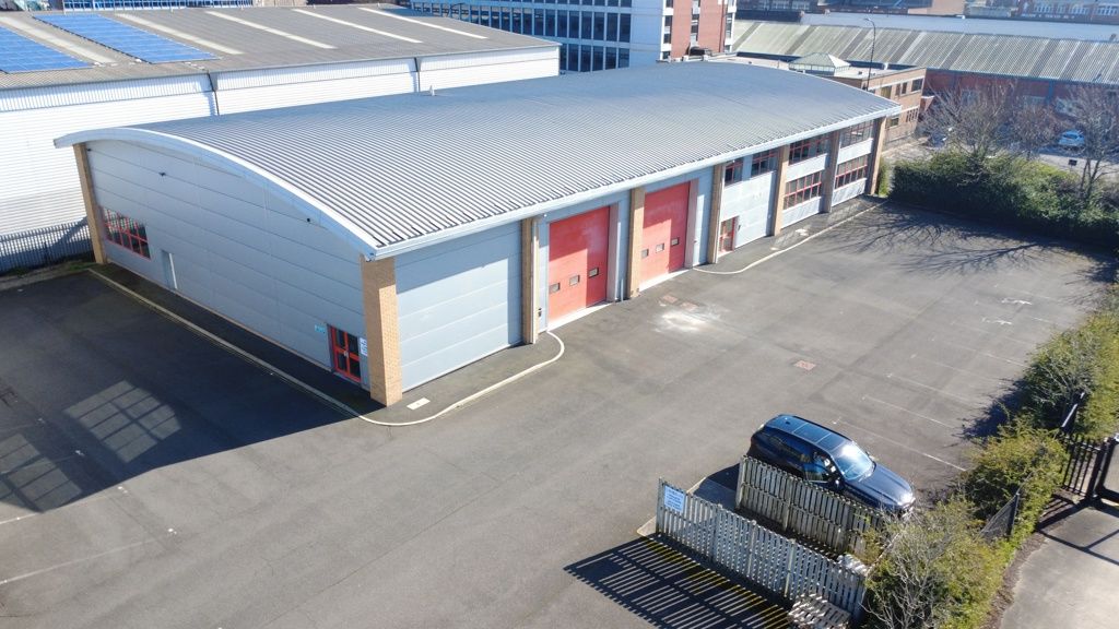 Property photo 1 of 6 Photo 8