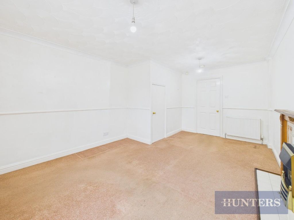 Property photo 3 of 17 Cam05316G0-Pr0187-Still002.Jpg