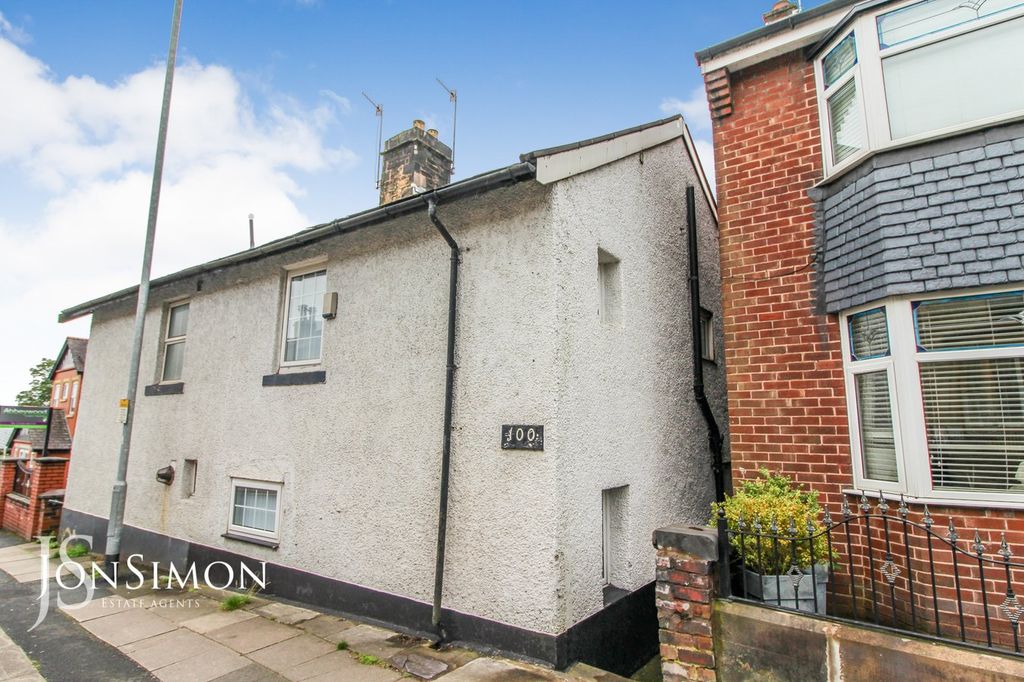 Property photo 1 of 15