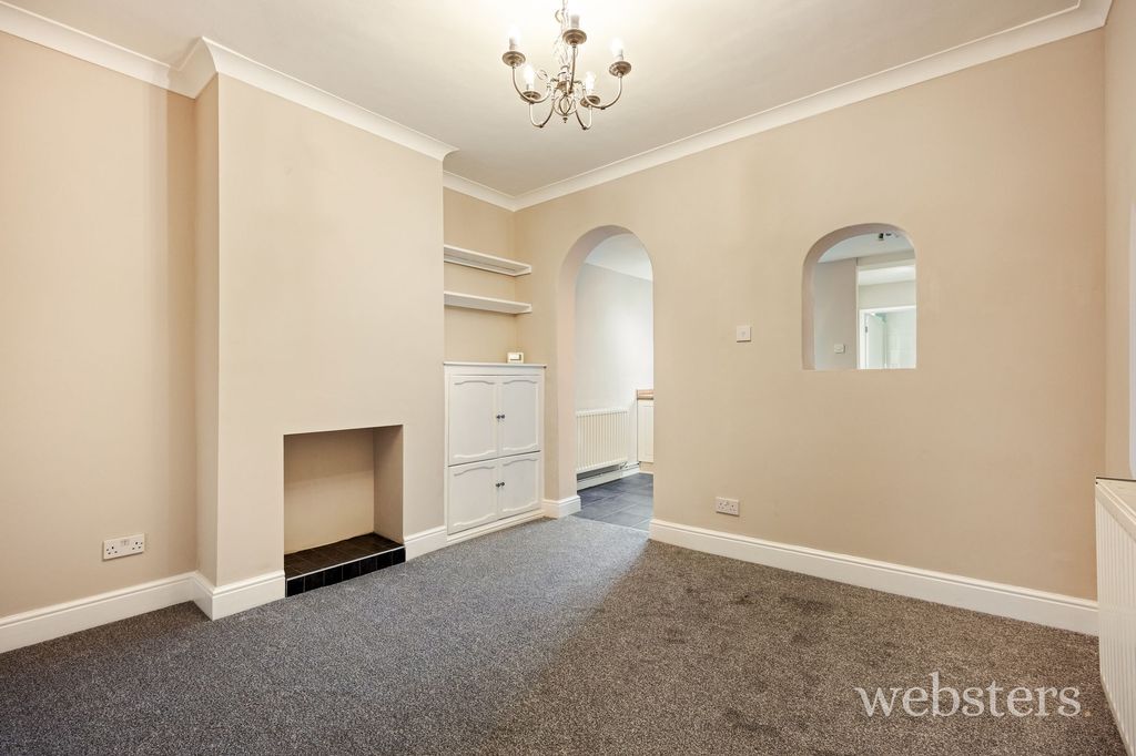 Property photo 3 of 21