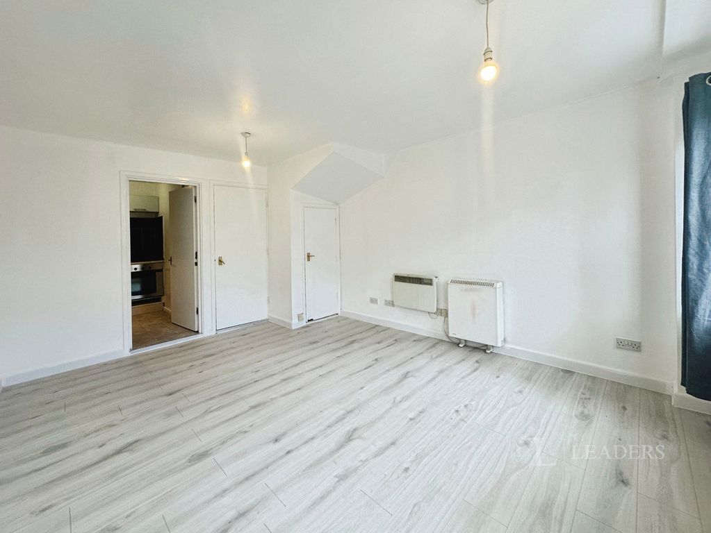 Property photo 2 of 17 Pbox-Img.Jpg