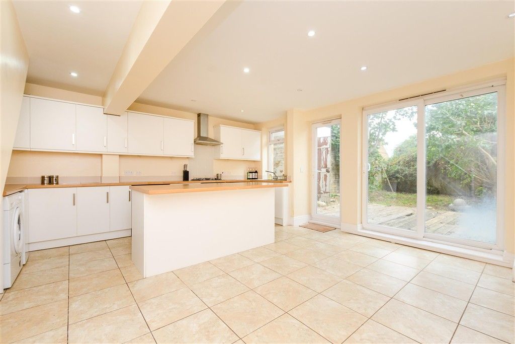 Property photo 1 of 12 Kitchen/Diner