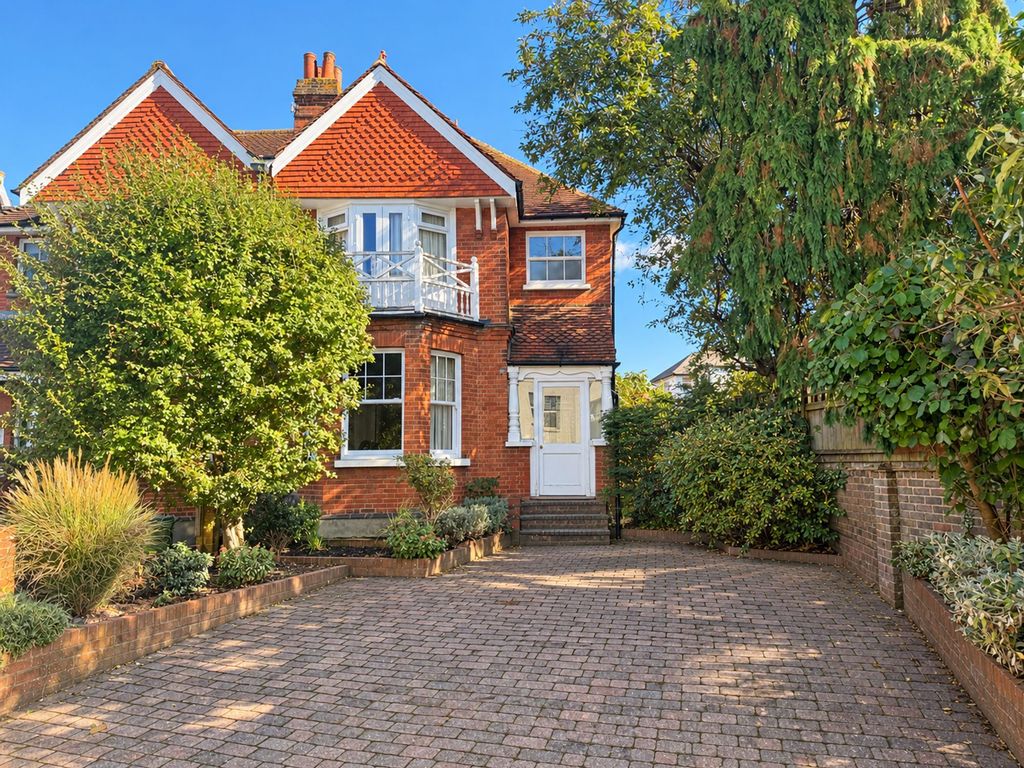 Property photo 1 of 1