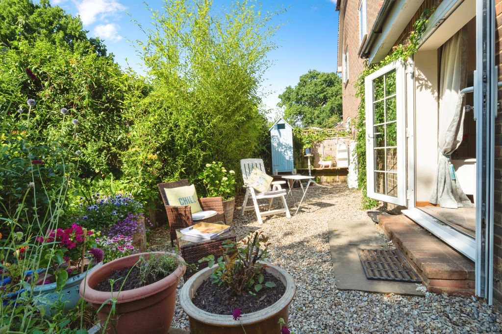 Property photo 2 of 20 2Hophousecottagesthestreambattletn339Bb-43