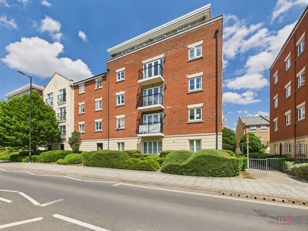 Property photo 1 of 21