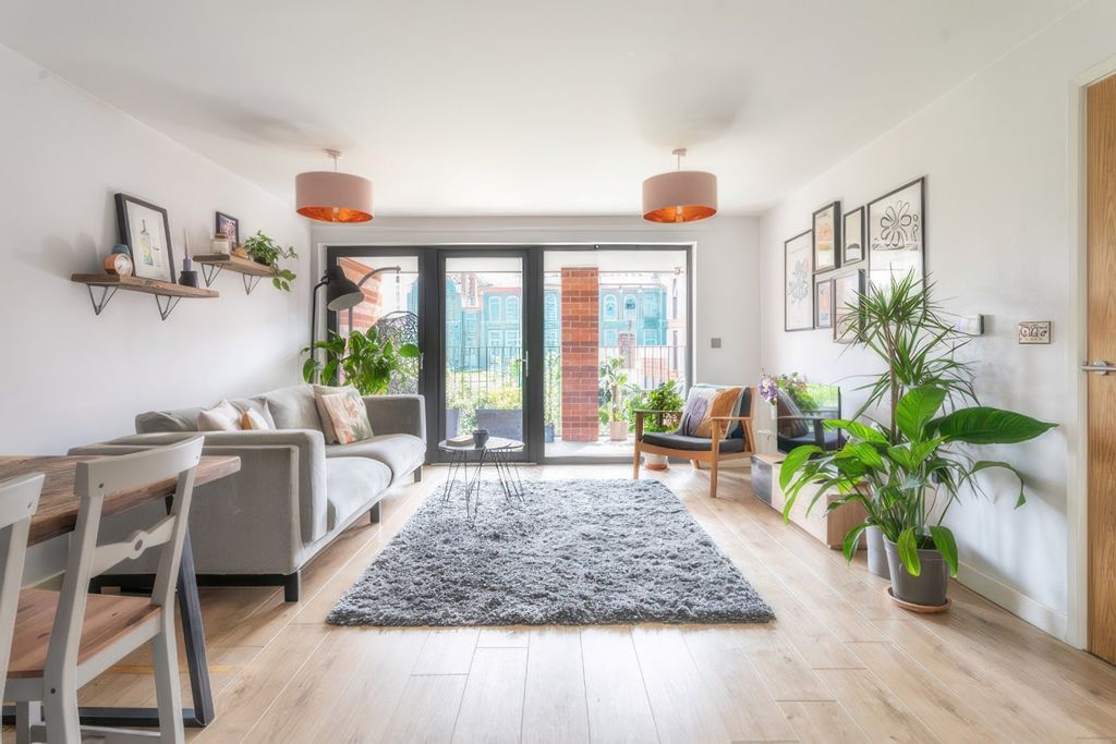 Property photo 1 of 16 Picture No. 22