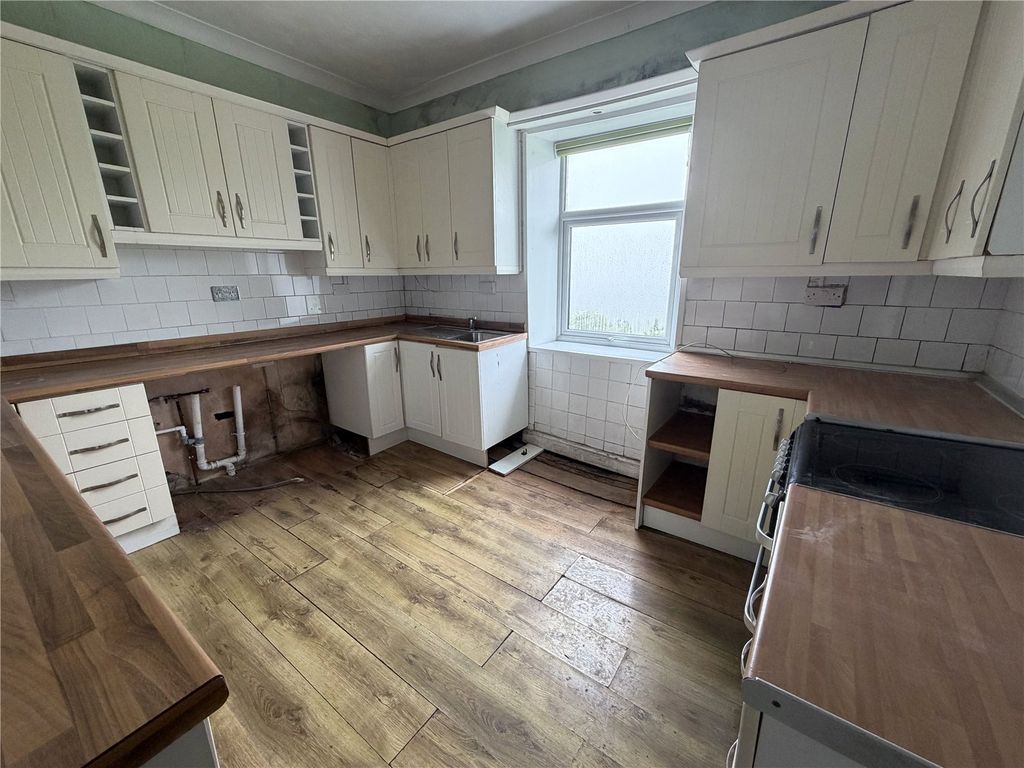 Property photo 2 of 16 Picture No. 08