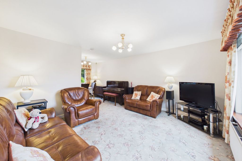 Property photo 2 of 30 Lounge/Dining Angle 1