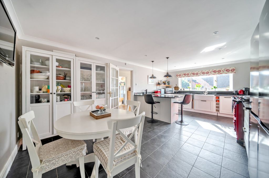 Property photo 3 of 19 1455443-17-69Fcd0...