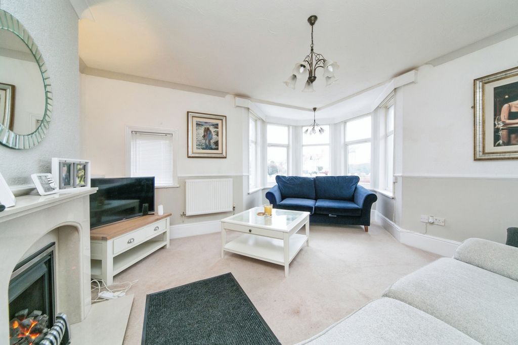 Property photo 2 of 14 Pbox-Img.Jpg