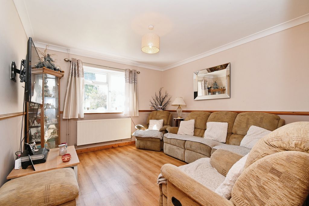 Property photo 2 of 14 Living Room